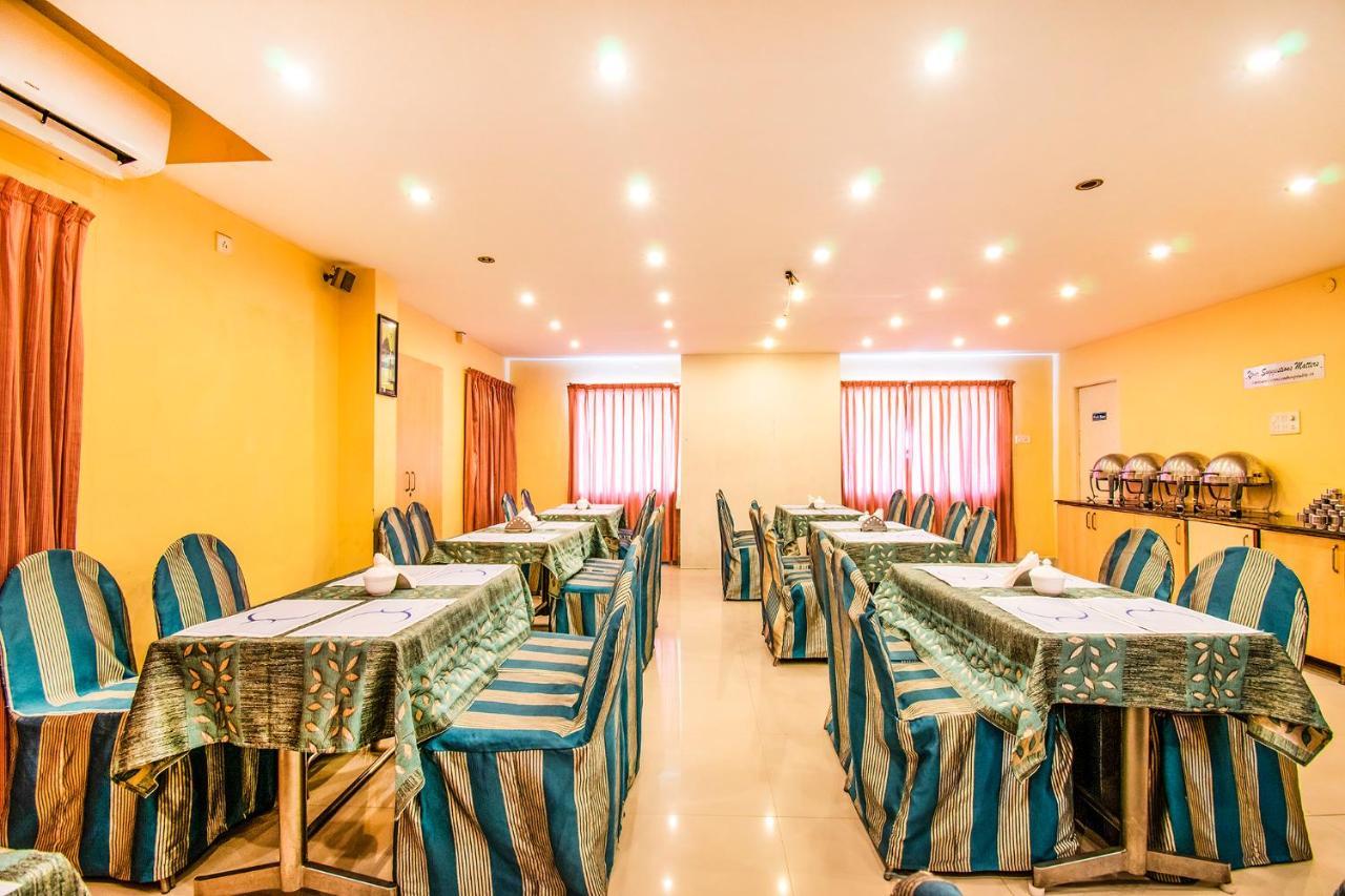 Hotel Crescent Inn Chennai Exterior foto